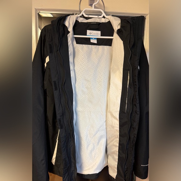 Columbia windbreaker Jacket - Picture 5 of 8